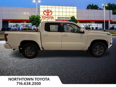 Used 2025 Nissan Frontier SV w/ SV Convenience Package AWD/4WD image 30