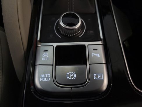 Used 2024 Kia Telluride SX w/ Towing Package image 24