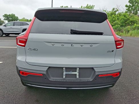 New 2025 Volvo XC40 B5 Plus w/ Protection Package Premier image 5