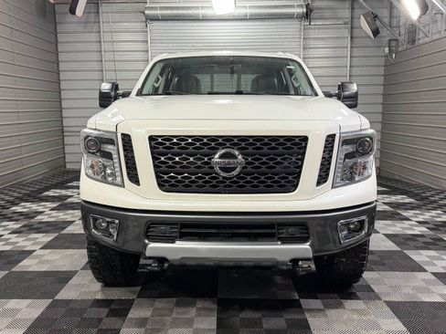 Used 2018 Nissan Titan PRO-4X w/ Pro-4x Convenience Package image 3
