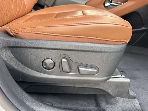 Used 2025 Kia Telluride SX Prestige X-Pro AWD/4WD image 17