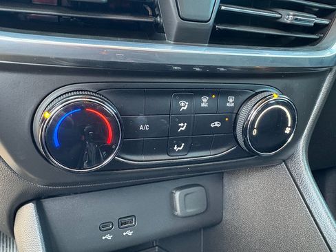 Used 2024 Buick Encore GX Preferred w/ Advanced Technology Package image 20