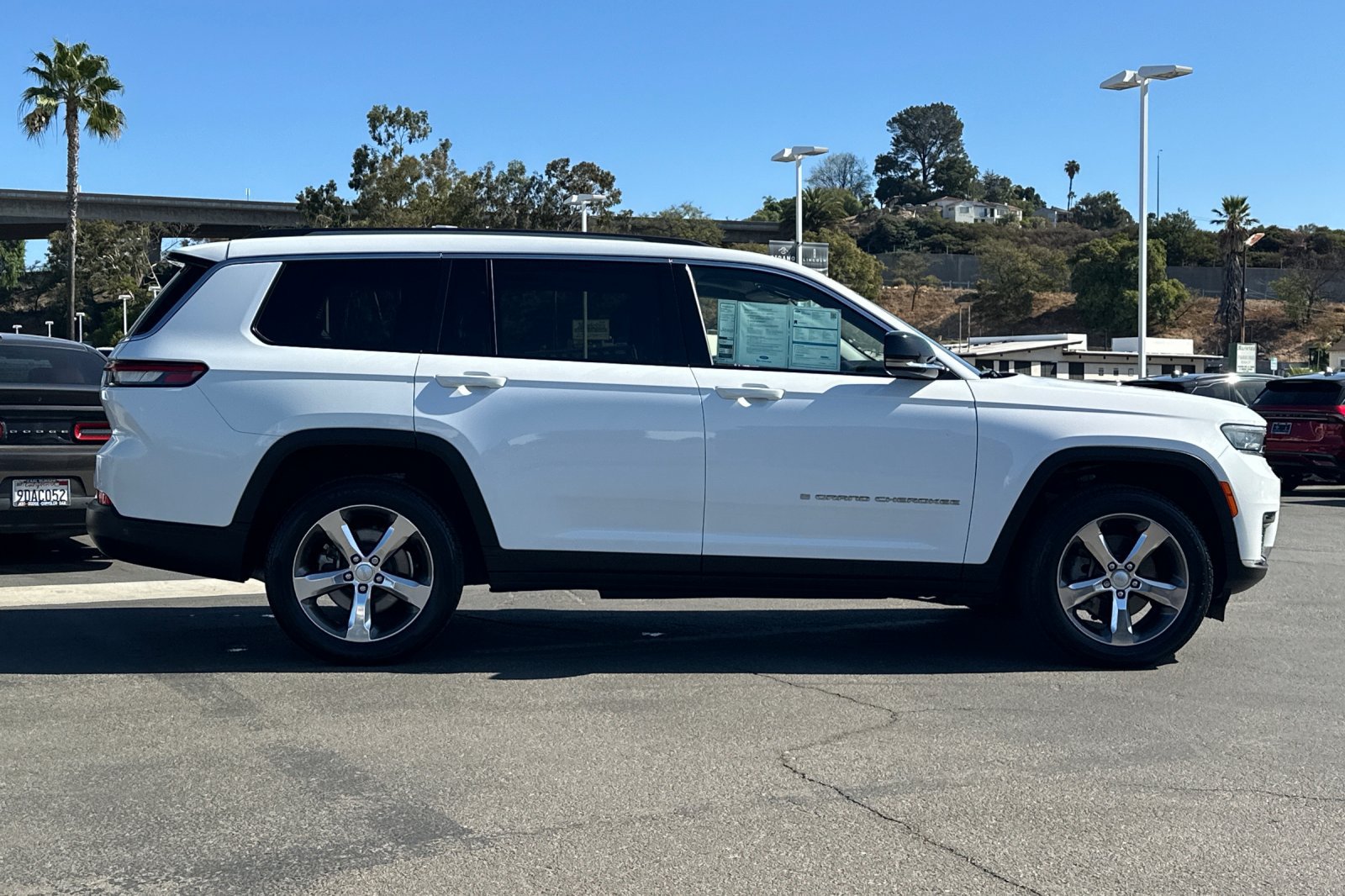 Used 2021 Jeep Grand Cherokee L Limited RWD image 2
