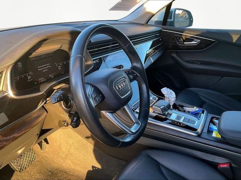 Used 2023 Audi Q7 3.0T Premium w/ Convenience Package image 19