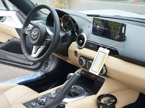 New 2025 MAZDA MX-5 Miata RF Grand Touring w/ Weather Package image 11