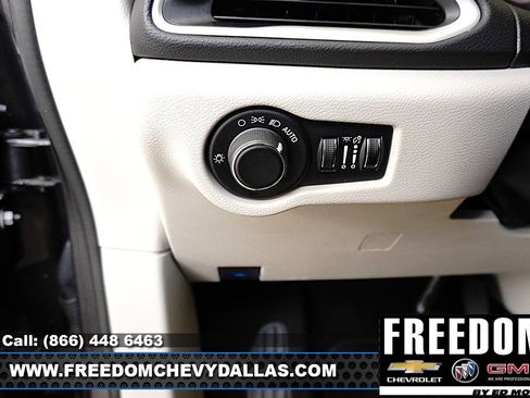 Used 2023 Chrysler Voyager LX FWD image 24