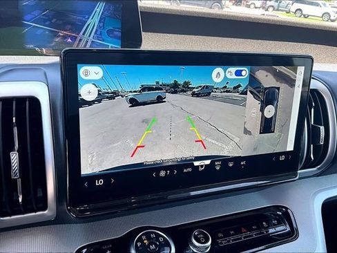 Used 2025 Ford Expedition Active RWD image 18