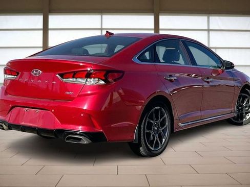 Used 2018 Hyundai Sonata Limited image 2