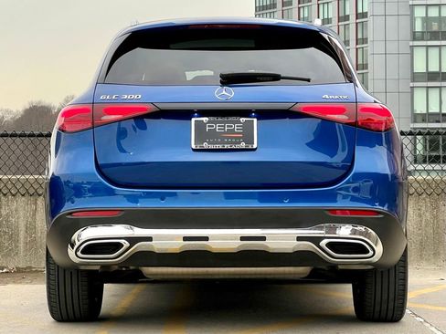 Certified 2024 Mercedes-Benz GLC 300 4MATIC image 6