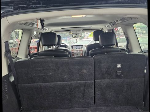 Used 2020 Nissan Armada SL w/ Premium Package image 33
