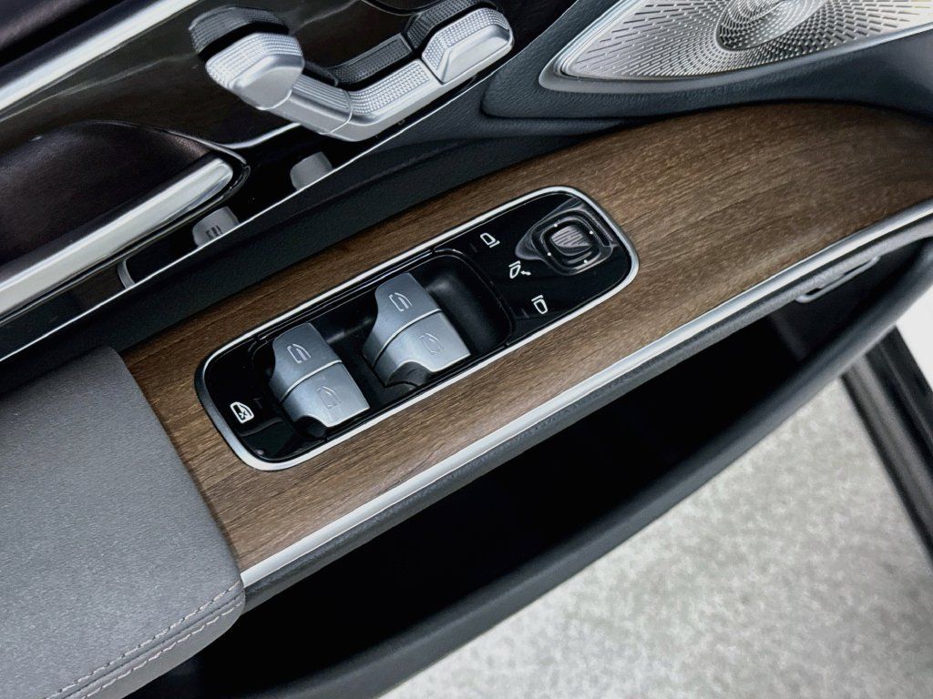Certified 2023 Mercedes-Benz EQS AMG 4MATIC image 20