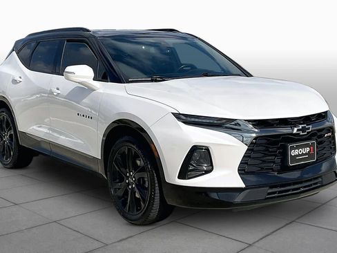 Used 2022 Chevrolet Blazer RS w/ Enhanced Convenience Package FWD image 2