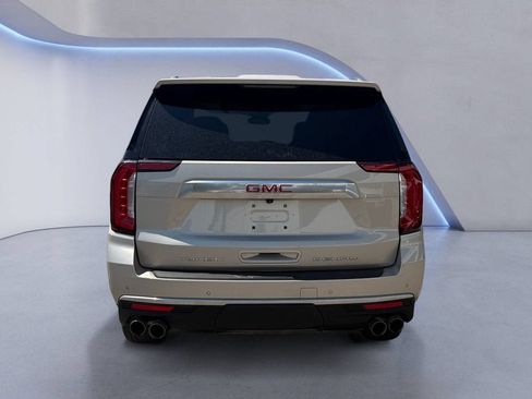 Used 2023 GMC Yukon Denali AWD/4WD image 4