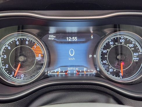 Used 2020 Jeep Cherokee Trailhawk w/ Cold Weather Group AWD/4WD image 20