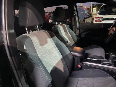 Used 2021 Toyota Tacoma TRD Off-Road AWD/4WD image 27