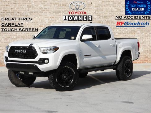 Used 2021 Toyota Tacoma SR5 RWD image 1