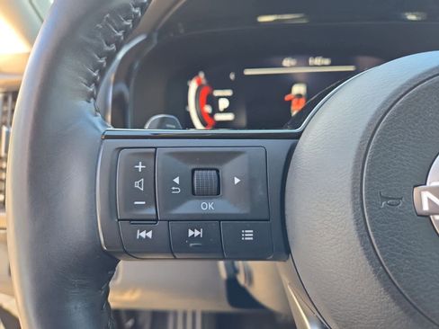 Used 2022 Nissan Pathfinder Platinum w/ Cargo Package image 24