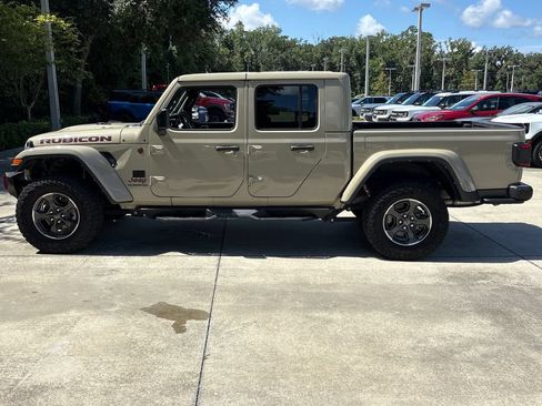 Used 2022 Jeep Gladiator Rubicon w/ LED Lighting Group AWD/4WD image 7