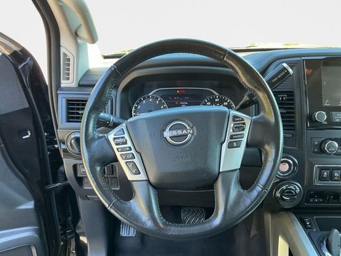 Used 2024 Nissan Titan SV w/ SV Convenience Package image 13