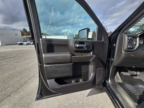 Used 2022 Chevrolet Silverado 2500 LT w/ Snow Plow Prep/Camper Package image 59