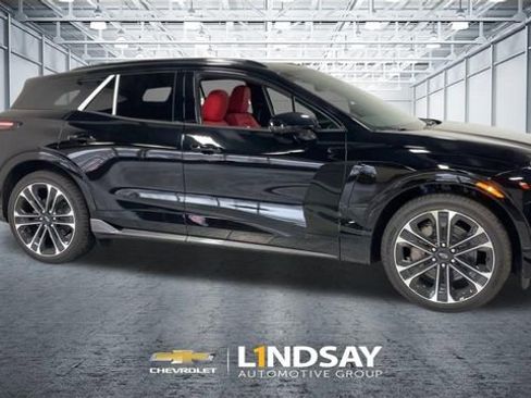 New 2026 Chevrolet Blazer EV SS image 3