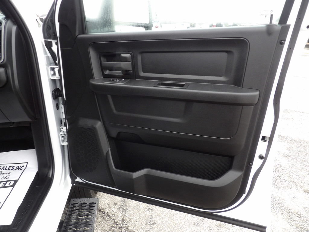 Used 2026 RAM 3500 Tradesman w/ Chrome Appearance Group AWD/4WD image 37