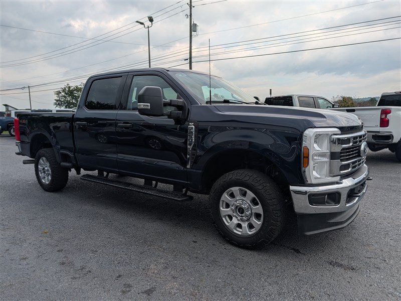 Used 2024 Ford F250 XLT AWD/4WD image 9