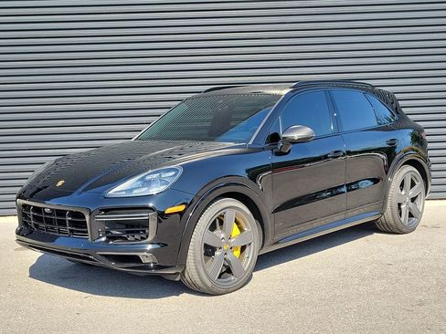 Certified 2021 Porsche Cayenne Turbo AWD/4WD image 1