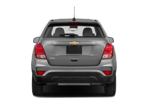 Used 2020 Chevrolet Trax LS w/ Tint and Cruise Package AWD/4WD image 8
