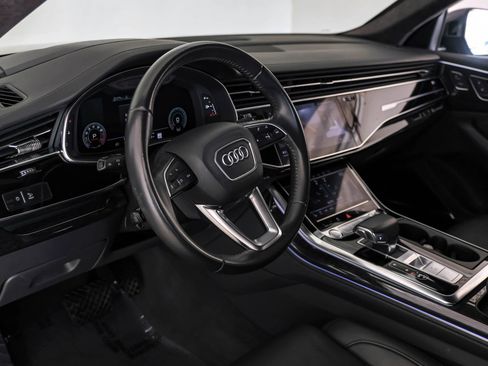 Used 2019 Audi Q8 Prestige image 2