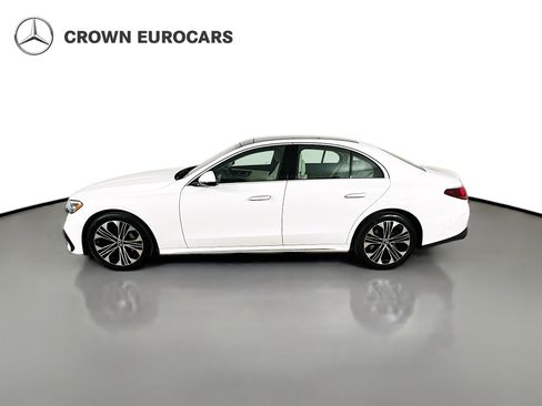 Used 2026 Mercedes-Benz E 350 4MATIC Sedan image 4