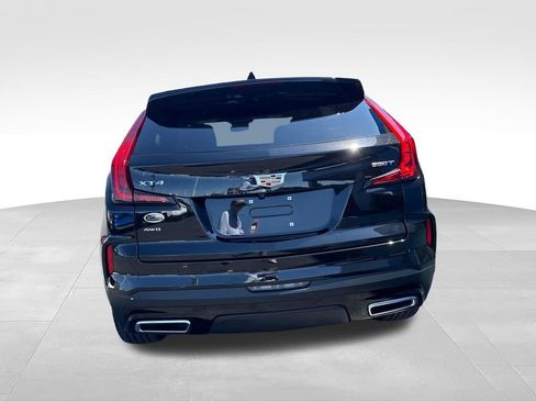 Used 2025 Cadillac XT4 Premium Luxury w/ Cold Weather Package AWD/4WD image 4