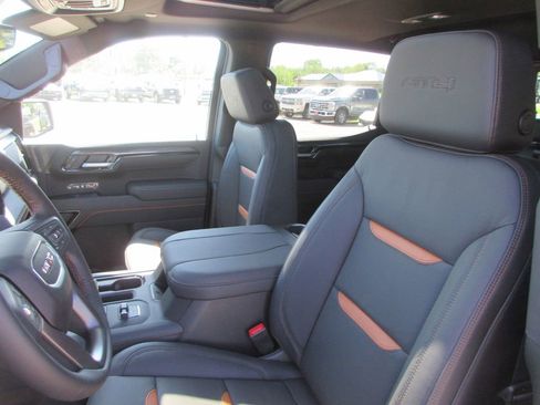 New 2026 GMC Sierra 1500 AT4 AWD/4WD image 12