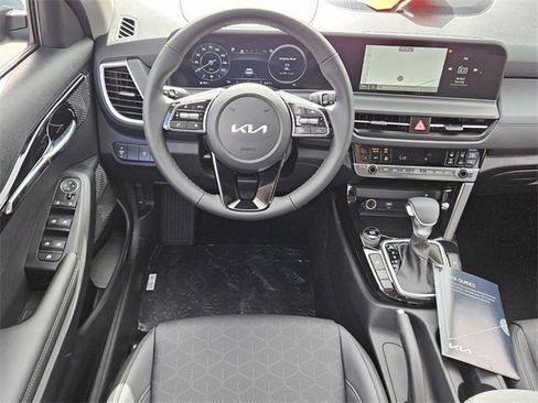 New 2026 Kia Seltos EX w/ EX Sunroof Package image 6