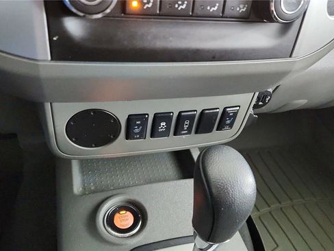 Used 2021 Nissan Frontier SV image 30