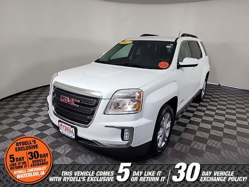 Used 2017 GMC Terrain SLE w/ Convenience Package image 4