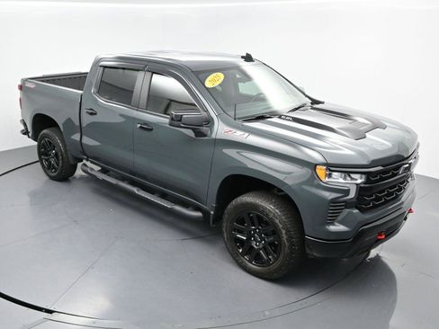 Used 2025 Chevrolet Silverado 1500 LT Trail Boss w/ Convenience Package II AWD/4WD image 38