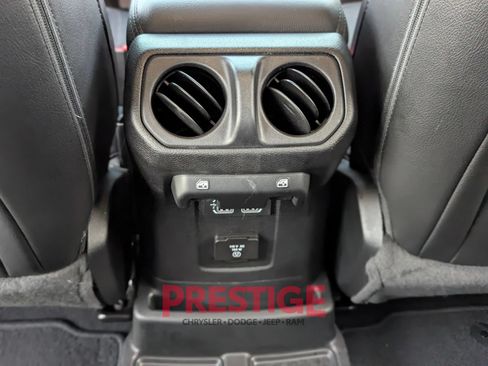 Used 2020 Jeep Wrangler Unlimited Sahara AWD/4WD image 32