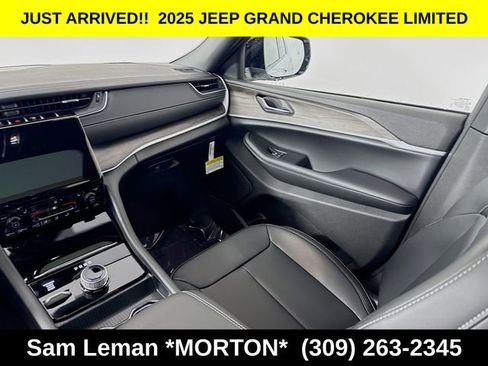 New 2025 Jeep Grand Cherokee Limited w/ Black Appearance Package image 24