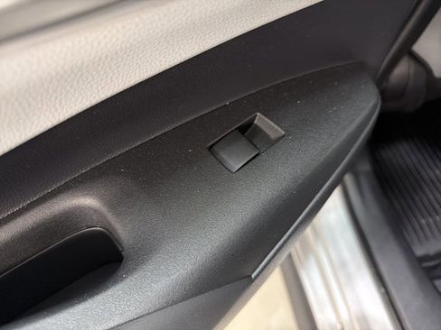 Used 2023 Toyota Corolla SE image 24