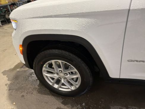 New 2026 Jeep Grand Cherokee Laredo X AWD/4WD image 10