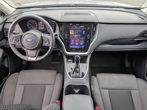 Used 2022 Subaru Outback Premium image 11