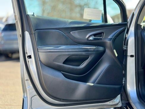 Used 2017 Buick Encore Preferred image 9