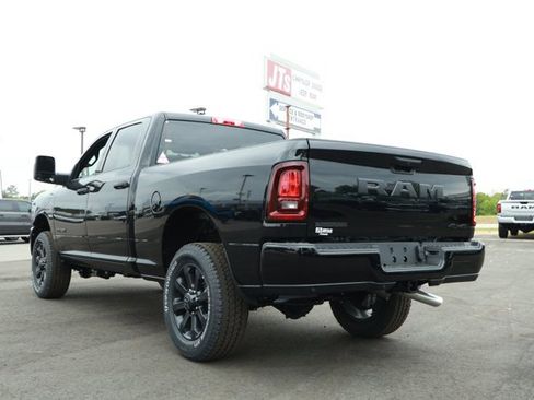 New 2026 RAM 2500 Big Horn AWD/4WD image 9
