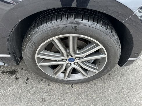 Used 2019 Ford Edge Titanium w/ Equipment Group 301A image 13