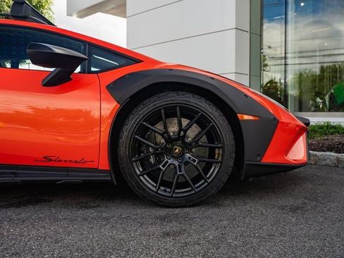 Used 2023 Lamborghini Huracan Sterrato image 18