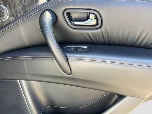 Used 2022 Nissan Armada Platinum w/ Captain's Chairs Package RWD image 31