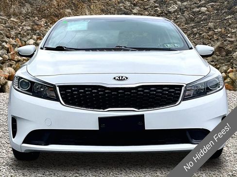 Used 2018 Kia Forte S FWD image 3
