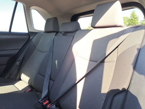 Used 2021 Toyota RAV4 XLE image 8