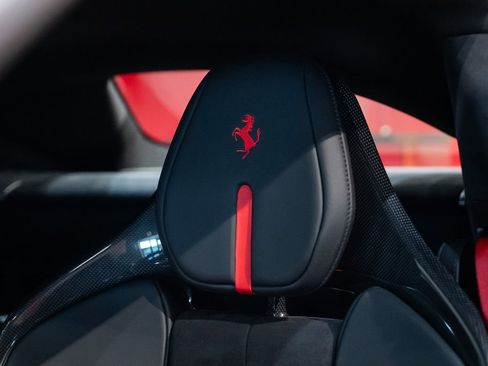 Certified 2025 Ferrari 12Cilindri RWD image 6